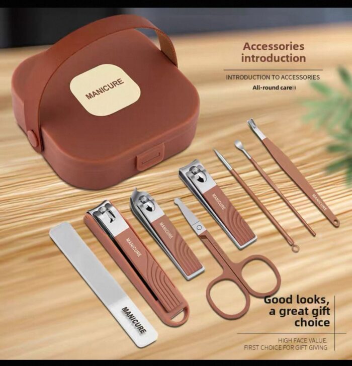 Manicure & Pedicure Kit - Image 3